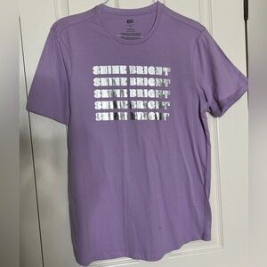 💎 NWOT! Lilac and Metallic Shine Bright Tee